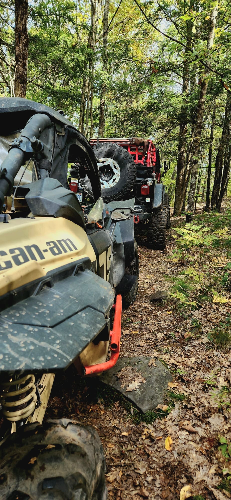 CanAMFollowsJeep