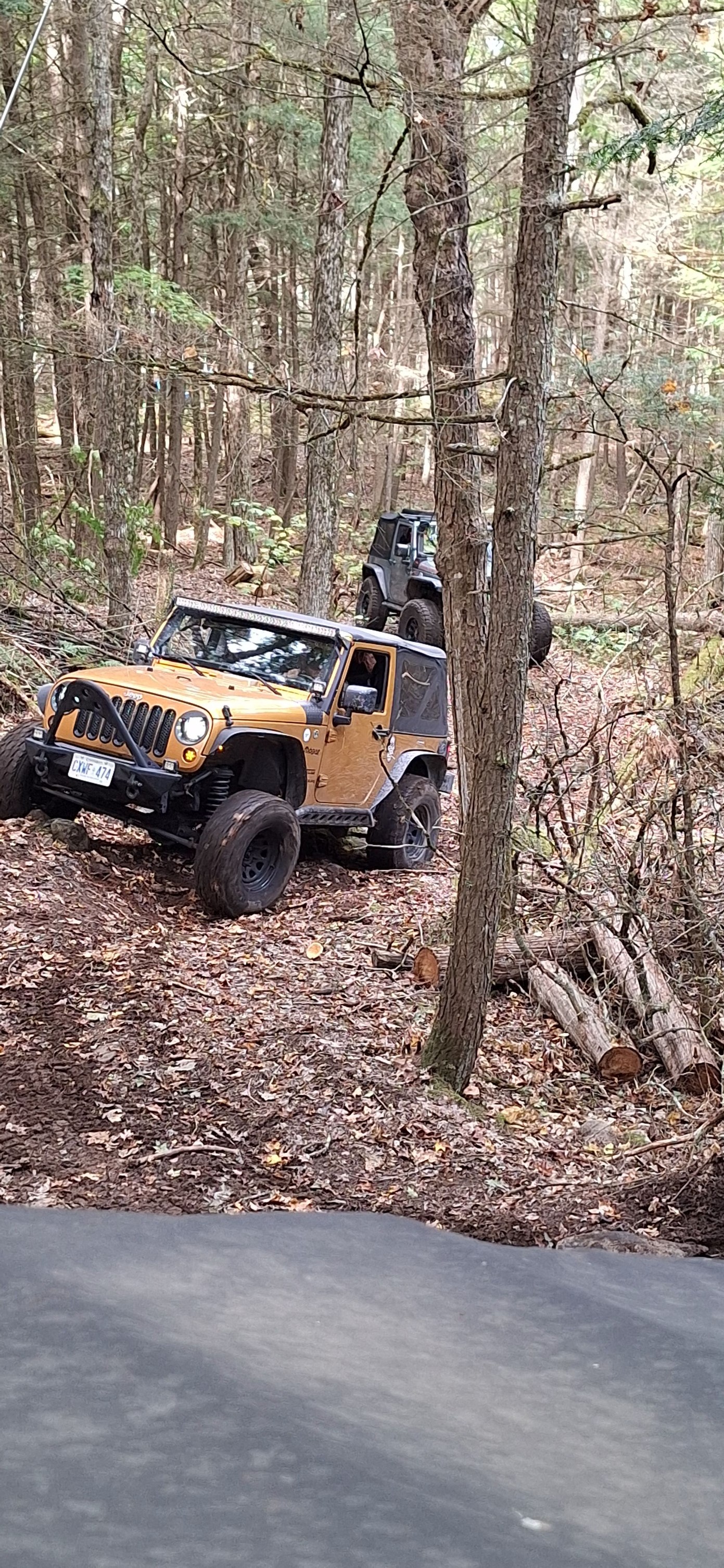 TwoJeepsOnAscent
